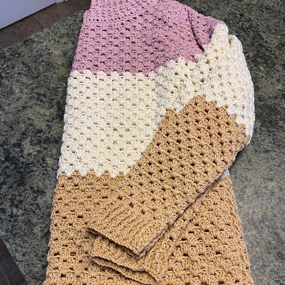 Colorblock sweater - Picture 2 of 2